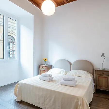 Apartment Palazzo Vecchio By Mmega Florence